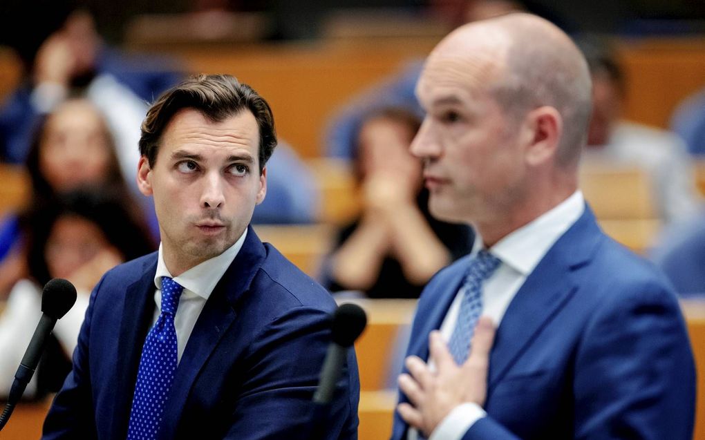 Het confessionele beroept zich op religie, het conservatieve op traditie. Foto: de Kamerleden Segers (CU) en Baudet (FVD) tijdens de Algemene Politieke Beschouwingen in september. beeld ANP, Robin van Lonkhuijsen