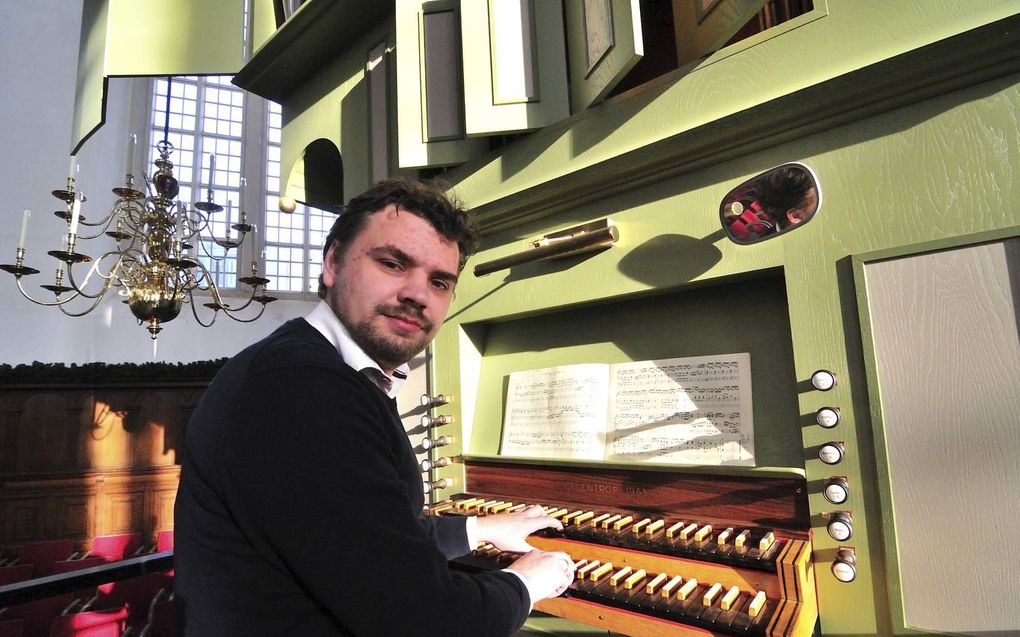 Evan Bogerd is met ingang van volgende maand de nieuwe kerkmusicus van de Westerkerk in Amsterdam. De eerste tijd kan hij er alleen het koororgel (foto) bespelen. beeld Ronald Bakker
