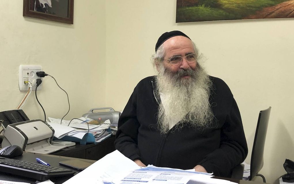 Rabbijn Moshe Kliefs runt een rehabilitatiecentrum voor psychiatrische patiënten in de ultraorthodoxe Jeruzalemse wijk Mea Shearim. beeld RD