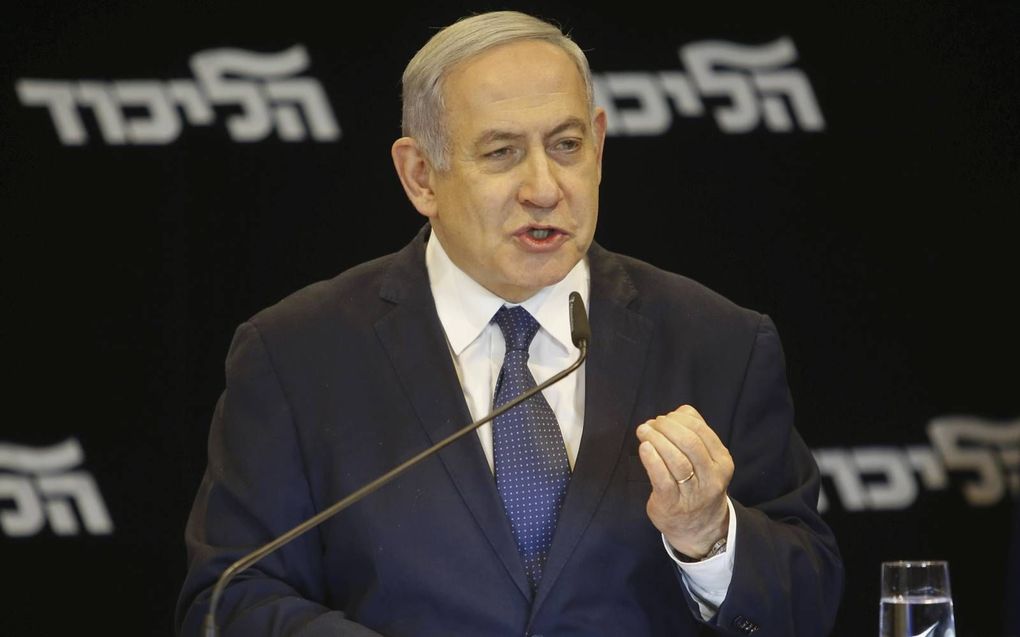 Voor Netanyahu staan veel seinen toch wel op rood.  beeld AFP, Gil Cohen-Magen