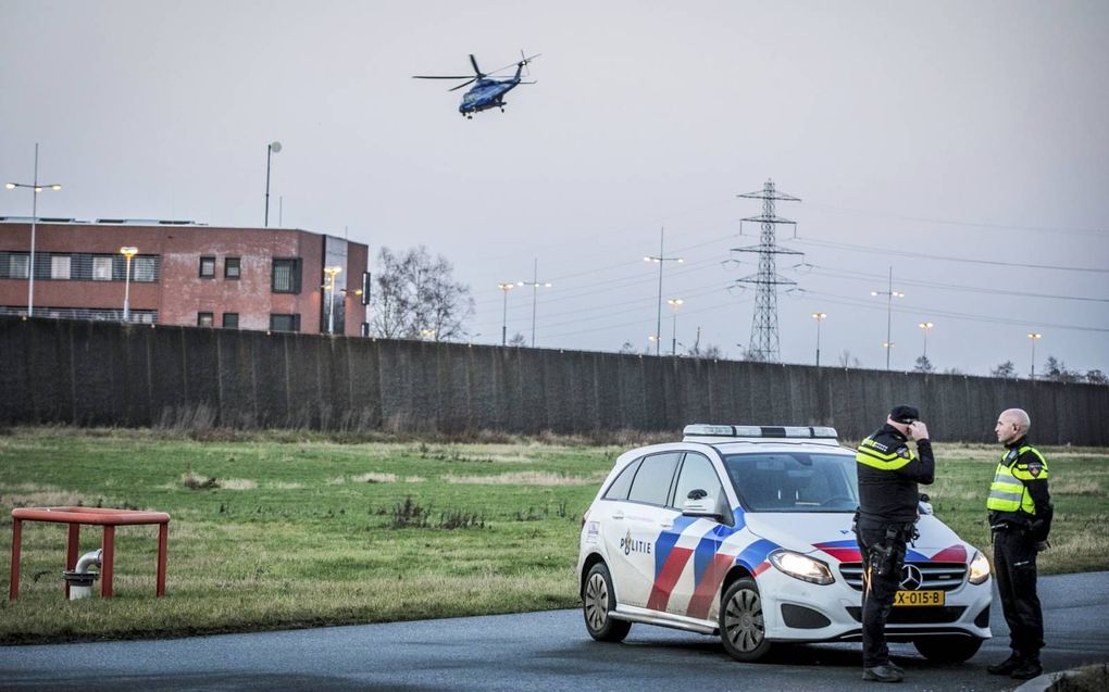 De recente poging van de tot levenslang veroordeelde misdadiger Omar L. om te ontsnappen uit de gevangenis in Zutphen (foto) leidt tot onrust onder cipers. Omar L. werd per helikopter overgebracht naar de Extra Beveiligde Inrichting (EBI) in Vught.  beeld