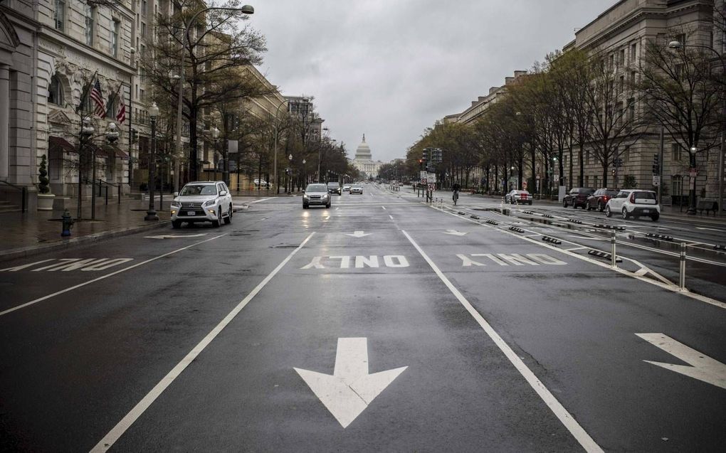 De straten in Washington D.C. zijn verlaten tijdens de spits rond 18.00 uur. beeld AFP, Eric Baradat