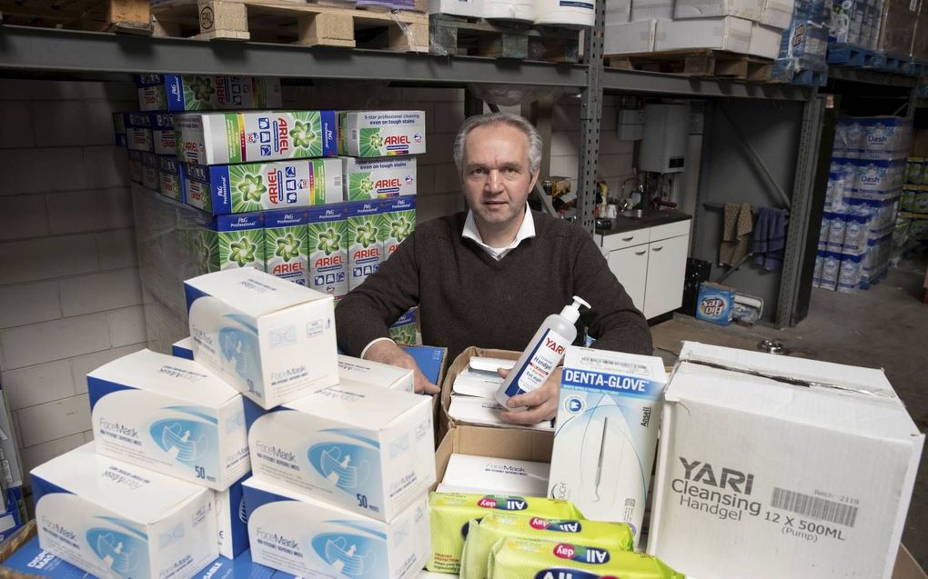 Ondernemer Henk den Hartog: „Ik kon het niet bevatten dat ik bepaalde producten moeilijk kwijt kon bij zo’n enorm tekort.” beeld RD, Anton Dommerholt