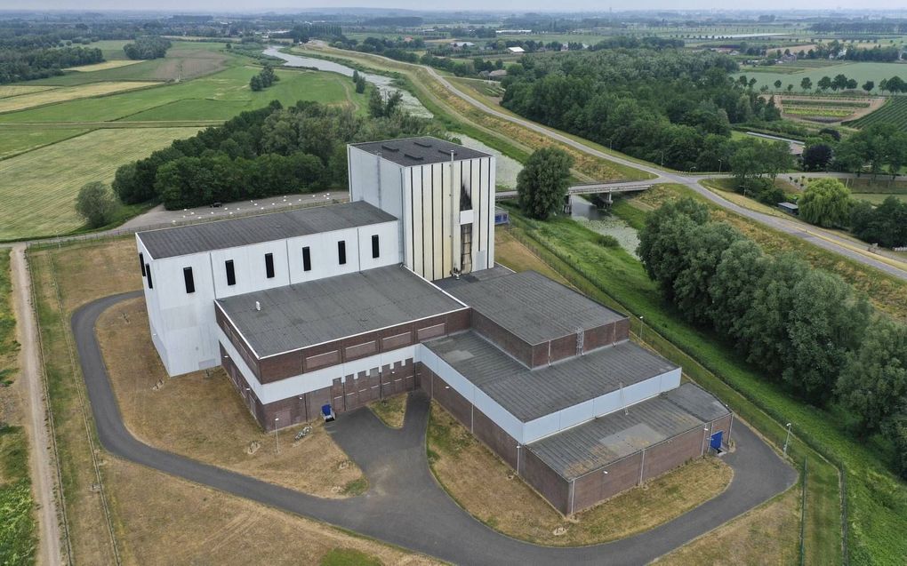 Voor het onderhoud van de kerncentrale in Dodewaard is 19 miljoen euro gereserveerd. Door een brand op 21 mei raakt de centrale aan de buitenzijde flink beschadigd. beeld VidiPhoto