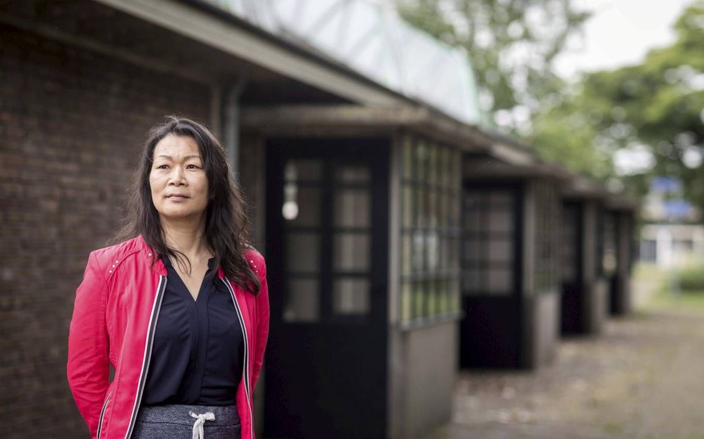Sun Mi Stapel wordt als baby geadopteerd uit Zuid-Korea. Ondanks meerdere pogingen heeft ze haar biologische ouders nog steeds niet gevonden. „Ik heb in Nederland broers en zussen, maar mis toch die bloedband.” beeld Ruben Timman