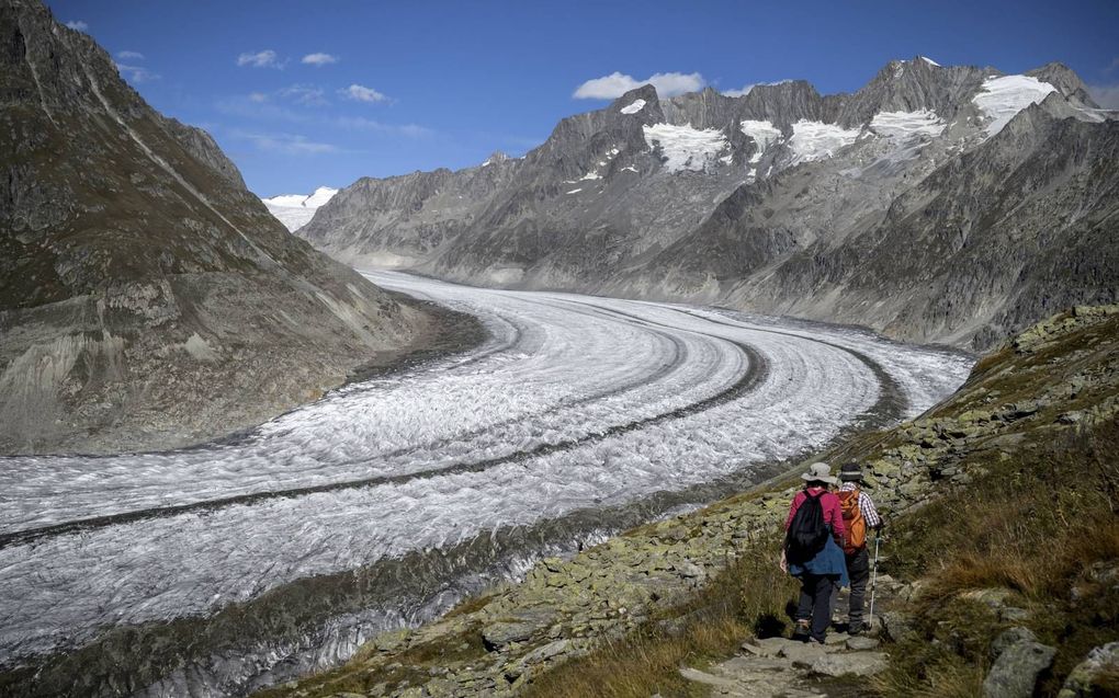 „De wetenschappers Lüning en Vahrenholt verzamelen historische bronnen die informatie geven over de temperatuur in de periode 1000-1200. Elke bron wordt gekoppeld aan de bijbehorende geografische locatie. Als de bron bijvoorbeeld laat zien dat een gletsje