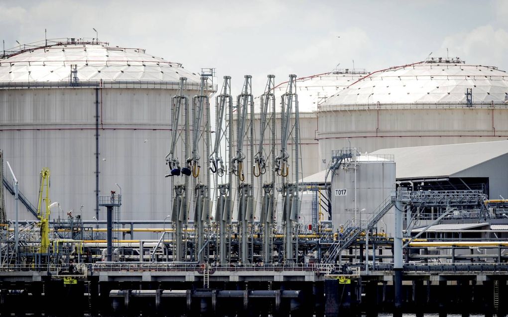 We gebruiken momenteel zo overdadig veel olie, kolen en gas dat de grenzen van de voorraden wel degelijk in zicht komen. beeld ANP, Robin van Lonkhuijsen