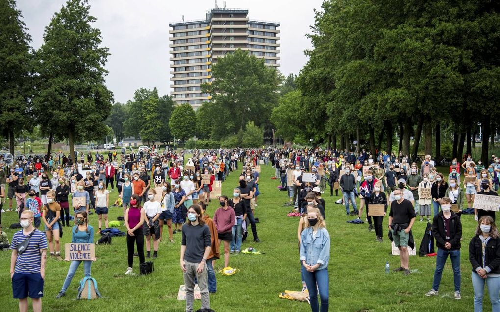 „De moord op George Floyd zette de schijnwerper op een andere etterende wond: racisme en daarmee samenhangend de erfenis van het kolonialisme.” beeld ​ANP, Piroschka van de Wouw