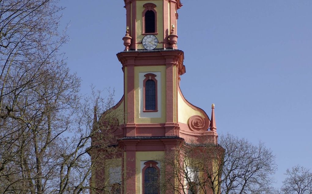 Het exterieur van de Sint-Paulinuskerk in de Duitse stad Trier kreeg in 2015 een nieuwe kleurstelling. Bisschop Paulinus van Trier maakte zich in de vierde eeuw sterk voor de handhaving van de geloofsbelijdenis van Nicea uit 325. beeld Wikimedia/Berthold 