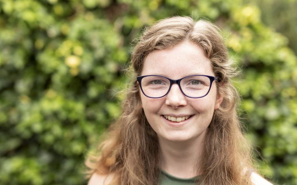 Rebecca de Kok-van den Born uit Hulshorst studeert theologie aan de Protestantse Theologische Universiteit (PThU) in Groningen. Ze ontmoette in haar studententijd haar echtgenoot, ds. Gert de Kok, die in juli bevestigd werd als hervormd predikant te Hulsh