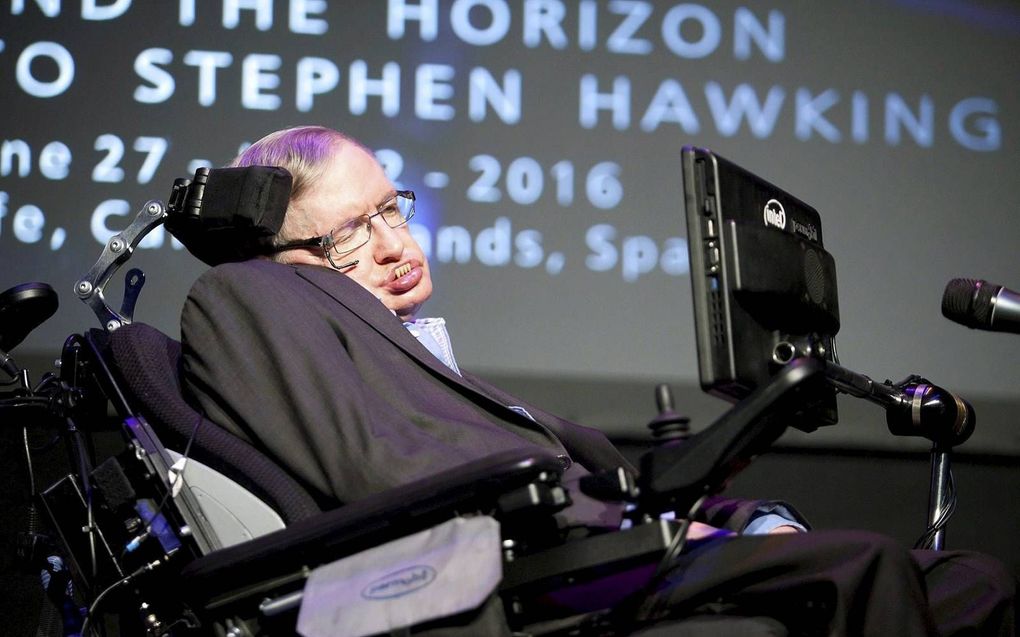 De Britse natuurkundige Stephen Hawking schreef: „De ontwikkeling van omvattende KI zou het einde van de mensheid kunnen betekenen.” beeld EPA, Ramon de la Rocha