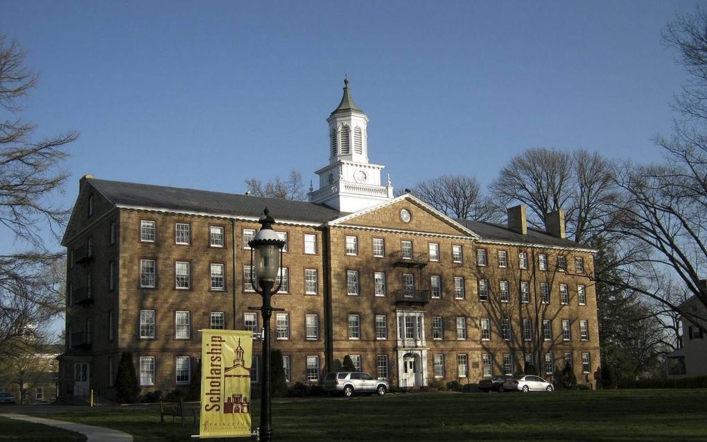 „In lijn met de traditie van het neocalvinisme en de oude theologen van het Princeton Theological Seminary in de VS (foto) is gereformeerde theologie het beste te omschrijven als die vorm van christelijke theologie waarvan onder meer geldt dat God er het