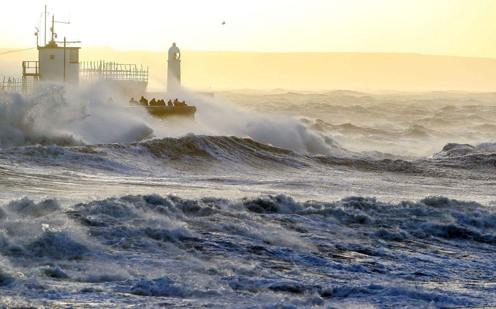 De kust bij het Engelse Porthcawl, vrijdagochtend. beeld AFP, Geoff Cadick