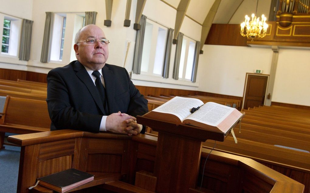 Ds. C. L. Onderdelinden neemt afscheid van ogg Rijssen vanwege emeritaat