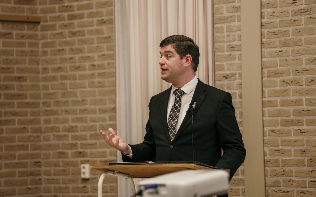 Dr. M. Klaassen verlaat PKN en sluit zich aan bij HHK