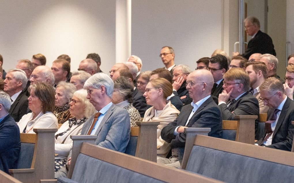 Ds. G. Boer Zong Met Hospita Vanonder Het Puin Psalmen