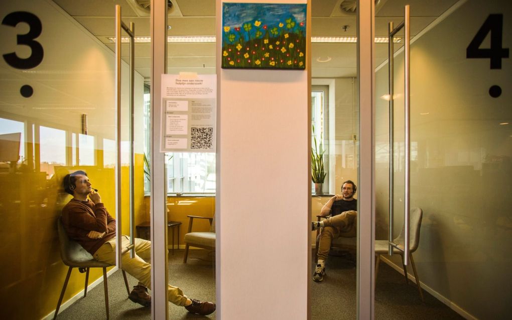 Hulpverleners van 113 weten: een luisterend oor lucht vaak al op