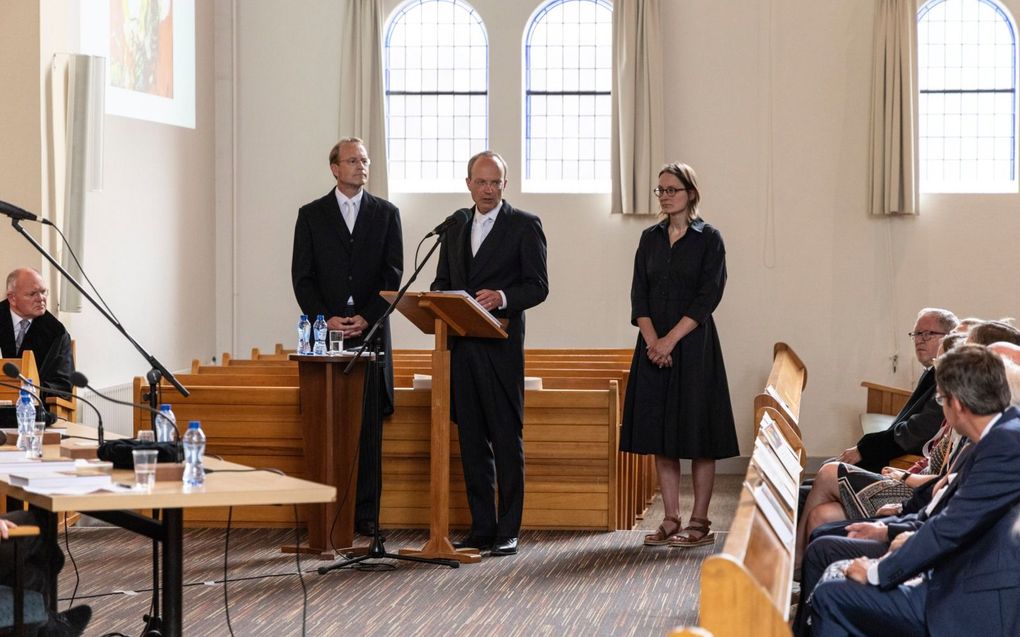 Ds. Brons verdedigt proefschrift over Hellenbroek