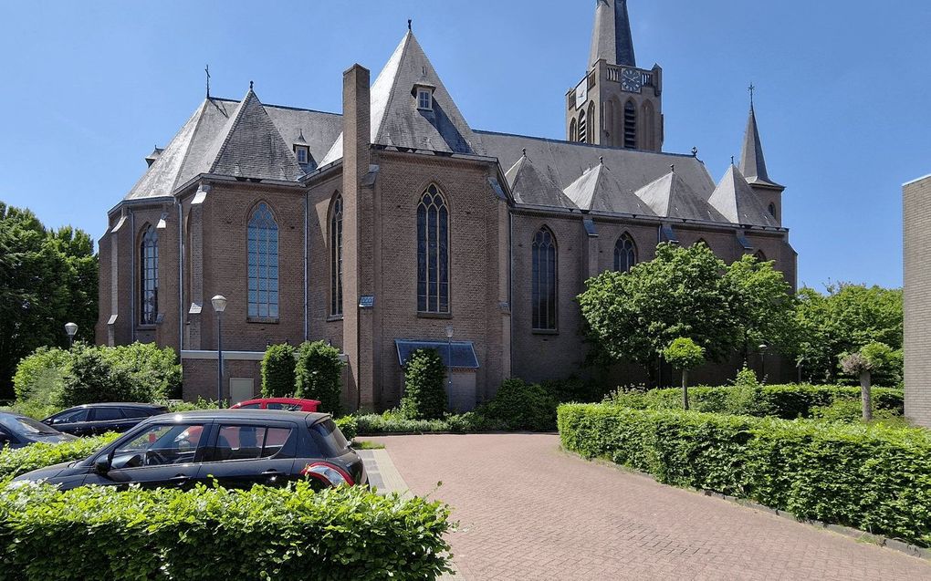 Vier van de vijf roomskatholieke kerken in gemeente Zundert dicht
