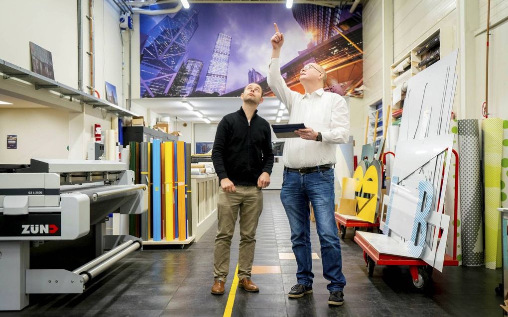 Week van de Schepping: schilder rijdt voorlopig nog dieselbus