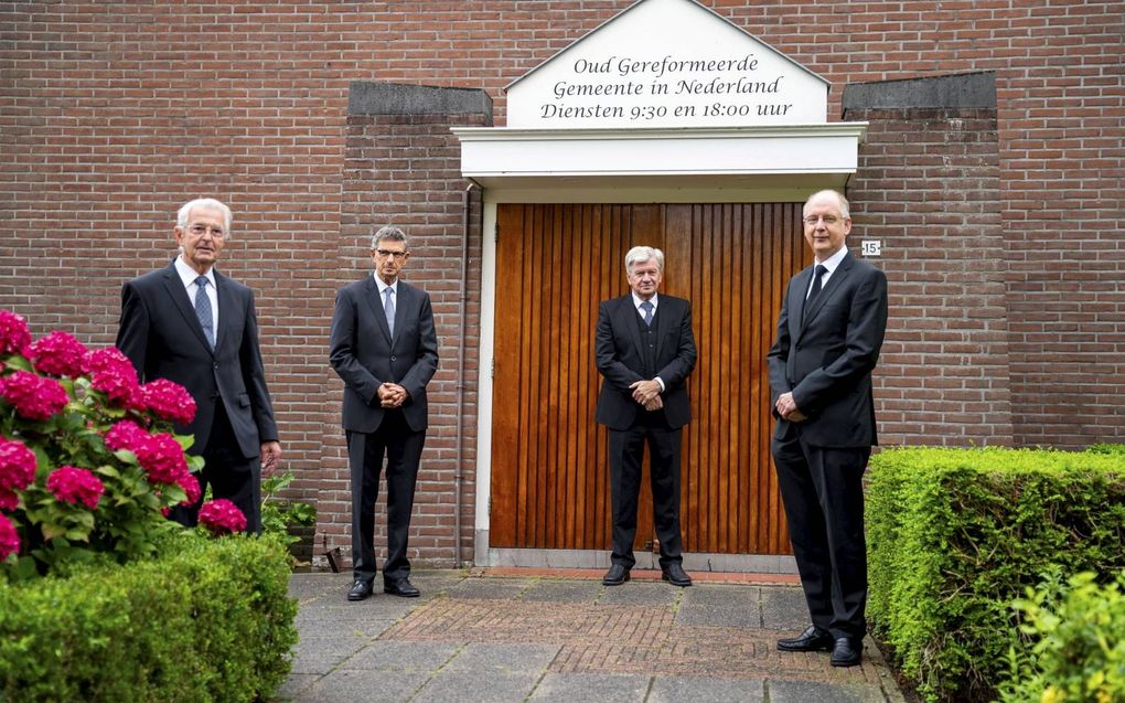 Gg en oggiN te Nieuw-Beijerland geven samen herdenkingsboek uit