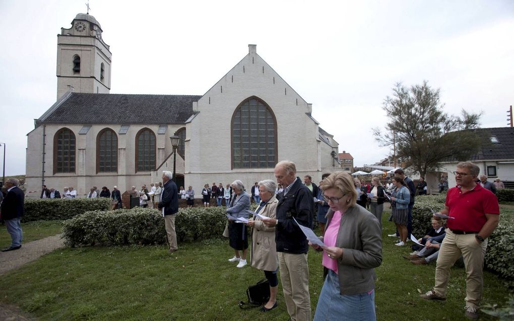 Zingen rondom de Oude Kerk in Katwijk