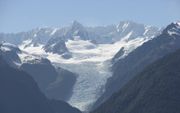 De Fox-gletsjer bij helder zicht. beeld Ronald Bertram