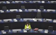 europarlementariër Sophie in 't Veld (D66) dinsdag tijdens de plenaire sessie van het Europees Parlement. Het parlement stemde in met een resolutie over de biodiversiteitsstrategie van de Europese Commissie. beeld AFP, Frederick Florin