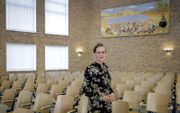 Dr. Almatine Leene werd in november 2020 als eerste vrouwelijke predikant in de Gereformeerde Kerken vrijgemaakt, bevestigd. beeld ANP, Robin van Lonkhuijsen