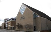 Het kerkgebouw van Bethlehem Baptist Church in Minneapolis. Tot 2012 gaf John Piper leiding aan deze gemeente, die zo’n 4600 leden telt.