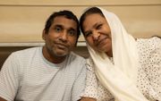 Het christelijke echtpaar Shafqat en Shagufta vluchtte donderdag naar Europa. Ze zaten jarenlang in een Pakistaanse cel. beeld HVC