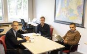 De redactie van CNE.news. V.l.n.r.: Evert van Vlastuin, Lennart Nijenhuis en Dick Tromp. beeld RD, Anton Dommerholt