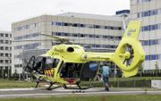 Een helikopter bij het Maastricht UMC+. De meeste coronapatiënten in dit ziekenhuis zijn gevaccineerd. beeld ANP, Marcel van Hoorn