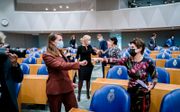 Corinne Ellemeet (Groenlinks), Lilianne Ploumen (Pvda) en Attje Kuiken (PvdA) na afloop van de stemmingen in de Tweede Kamer over het initiatiefwetsvoorstel tot wijziging van Wet afbreking zwangerschap in verband met het afschaffen van de verplichte minimale beraadtermijn voor de afbreking van zwangerschappen. beeld ANP, BART MAAT