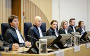De rechters met in het midden voorzitter Hendrik Steenhuis. beeld ANP, Robin van Lonkhuijsen