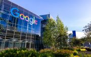 Hoofdkantoor van Google in Silicon Valley. In het logo zijn de beide letters "o" in regenboogkleuren. beeld iStock.