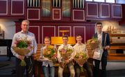 De winnaars en de publiekswinnaar (v.l.n.r.): Koos Tillema, Lennart van der Ham, Joas van Marle, Robert van Deelen, Harm-Jan van der Sluis. beeld Jonathan Vierbergen