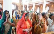 Een kerkdienst in India. beeld Saskia Konniger