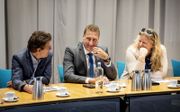 Willem Boutkan (PVV), Harold Hofstra (ChristenUnie) en Anja Keuter (BBB) tijdens de presentatie van het coalitieakkoord van de provincie Flevoland. beeld ANP, Koen van Weel