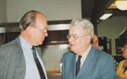Prof dr. K. R. Veenhof (links) en ds. L. W. G. Blokhuis (rechts), op een foto uit 2001. beeld RD