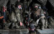 Veel Russische gedetineerden kozen ervoor een half jaar in Oekraïne te vechten bij de Wagnerhuurlingen. Bleven ze in leven, dan kregen ze gratie en mochten ze naar huis. beeld Reuters.