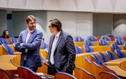De Tweede Kamerleden Van Weyenberg (D66, l.) en Grinwis (CU) tijdens de financiële beschouwingen. beeld ANP, Robin Utrecht