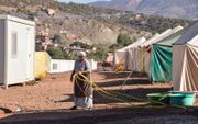 Veel inwoners van de getroffen bergdorpen in Marokko verblijven nog in tenten. beeld AFP