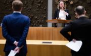 Fleur Agema (PVV) in debat met Jimmy Dijk (SP) in de Tweede Kamer tijdens de bespreking van de begroting van het ministerie van Volksgezondheid, Welzijn en Sport. beeld ANP, RAMON VAN FLYMEN