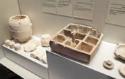Het kistje is te zien op de afdeling archeologie van het Israel Museum. beeld Zohar Shemesh, Israel Museum, Jeruzalem