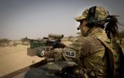 Een Nederlandse militair op patrouille tijdens de inzet voor de VN-missie in Mali. Nederland beëindigt de missie woensdag na vijf jaar. beeld ANP, Evert-Jan Daniëls