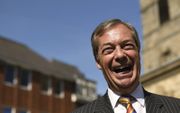 De Britse Europarlementariër Nigel Farage (55) wil koste wat het kost het Verenigd Koninkrijk uit de Europese Unie loodsen. beeld AFP, Oli Scarff