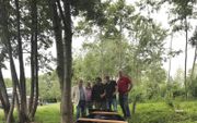 De replica van een turfaak is traditioneel gebouwd van eikenhout en met koper geklonken. beeld Stichting Gilbert van Schoonbeke Veenendaal