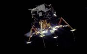 Maanlander Eagle met aan boord Neil Armstrong en Buzz Aldrin maakt zich gereed om op de maan te landen. beeld NASA