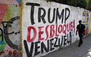 Protest tegen sancties VS in Venezuela. beeld AFP, Federico Parra